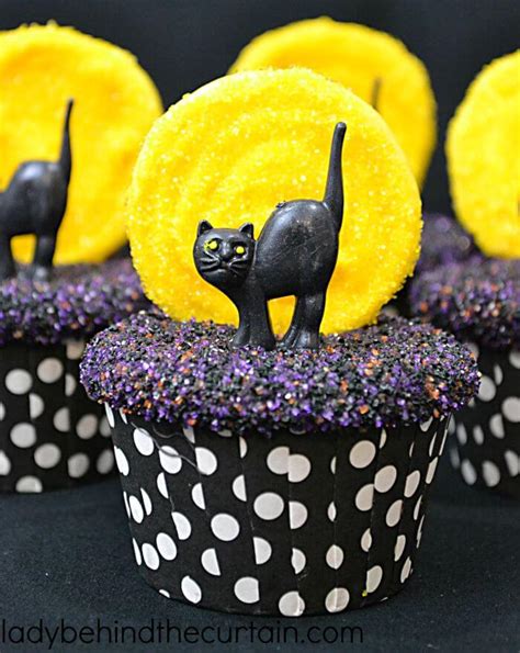 25-easy-halloween-cupcakes-recipes-eating-on-a-dime image