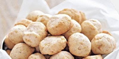 cream-cheese-shortbread-with-toasted-walnuts image