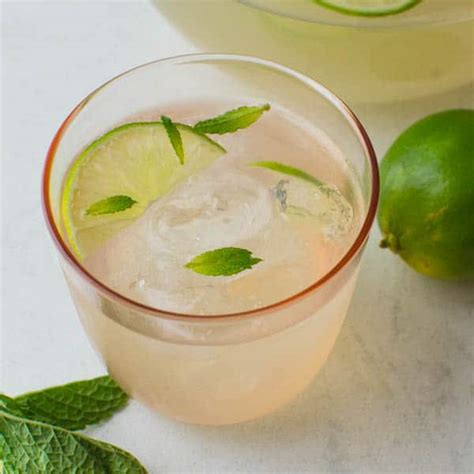 guava-limeade-summer-mocktail-garlic-zest image