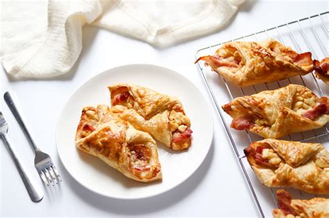 bacon-and-cheese-turnover-greggs-wrap-copycat image