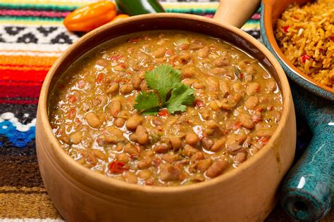 frijoles-pintos-picantes-food-over-50 image