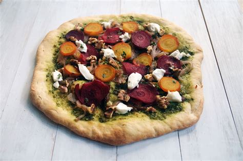 roasted-beet-caramelized-onion-and-goat-cheese-pizza image