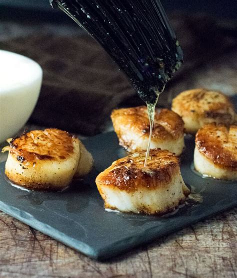 pan-seared-scallops-with-garlic-butter-fox-valley image