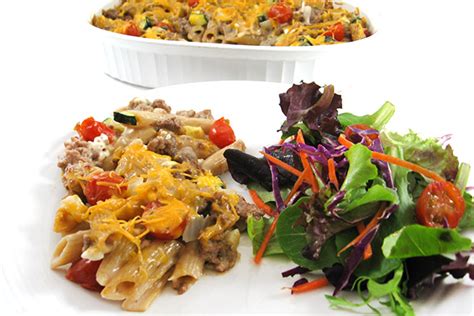 low-calorie-beefy-mac-and-cheese-casserole-ww image
