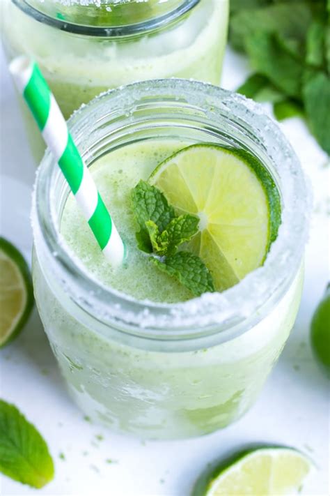 frozen-mojito-recipe-cocktail-or-mocktail-evolving-table image