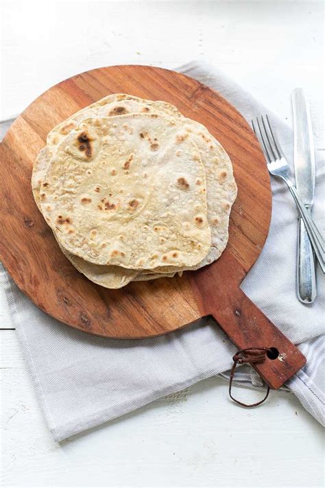 how-to-make-moroccan-flatbread-with-spices-the image
