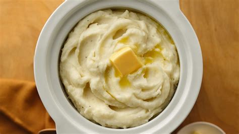 ultimate-slow-cooker-mashed-potatoes image