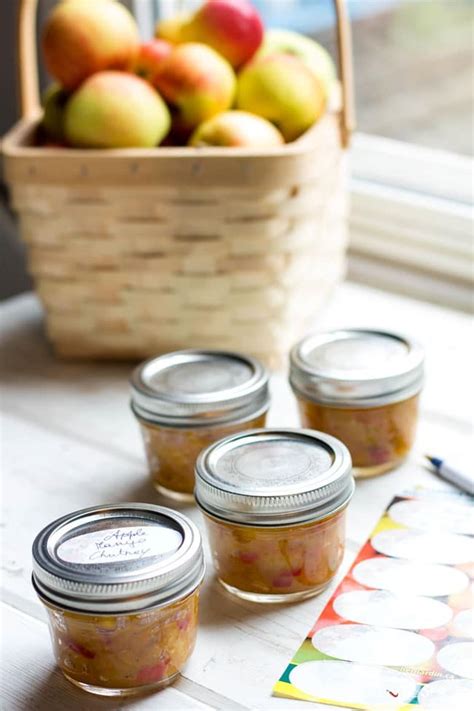 apple-mango-chutney-sugarlovespices image