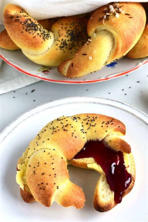 rohlky-recipe-czech-bread-rolls-cook-like-czechs image