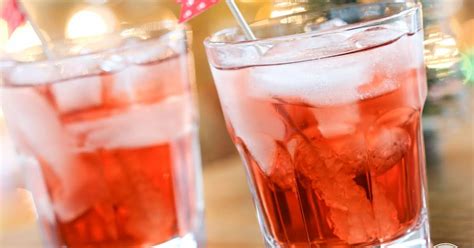 10-best-alcohol-drinks-with-cherry-vodka-recipes-yummly image