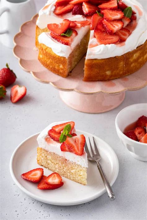 strawberry-shortcake-recipe-my-baking-addiction image