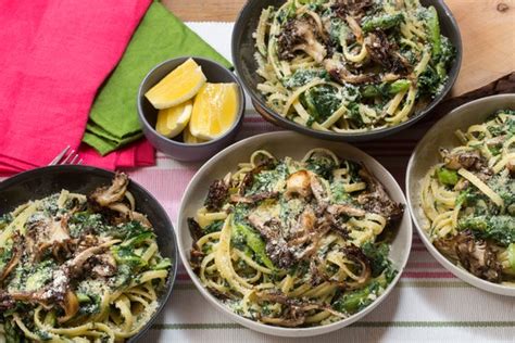 recipe-creamy-pasta-primavera-with-sauted-asparagus image