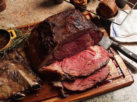 perfect-prime-rib-with-red-wine-jus image