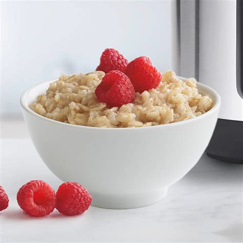 slow-cooker-oatmeal-recipe-quaker-oats-company image