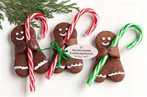 holiday-recipe-chocolate-gingerbread-men-with image