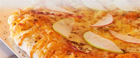 cheddar-apple-pizza-pie-performance-foodservice image