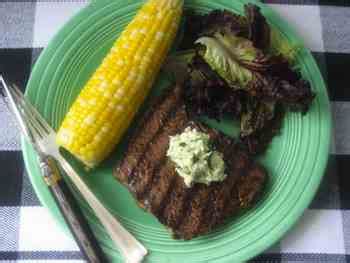 grilled-sirloin-steak-with-bearnaise-butter image