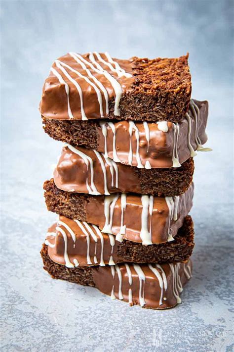 chocolate-flapjacks-a-great-british-snack-greedy image