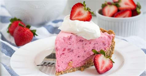 strawberry-icebox-pie-oh-sweet-basil image