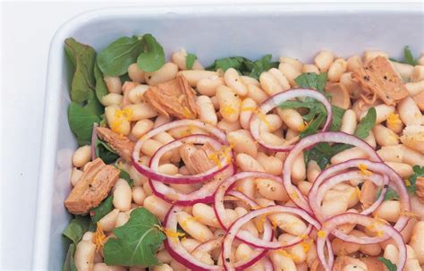 white-bean-and-tuna-fish-salad-with-lemon-pepper image