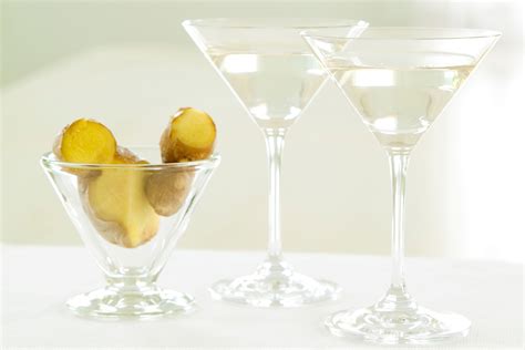 12-snappy-ginger-liqueur-cocktails image