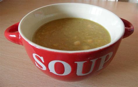 madhur-jaffreys-easy-vegetarian-mulligatawny-soup image