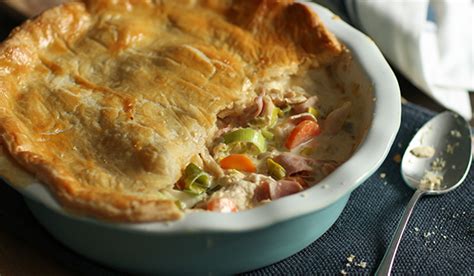 turkey-ham-and-leek-pie-food-heaven image