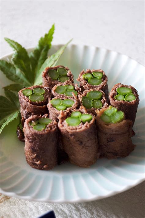 beef-rolls-with-asparagus-recipetin-japan image