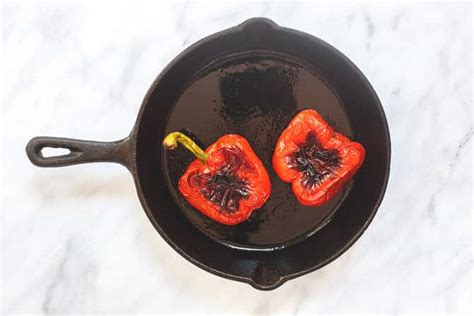 muhammara-recipe-roasted-red-pepper-dip image