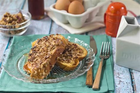 granola-french-toast-recipe-food-fanatic image