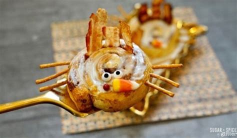 cinnamon-roll-turkeys-in-the-kids-kitchen image