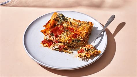 easy-spinach-lasagna image
