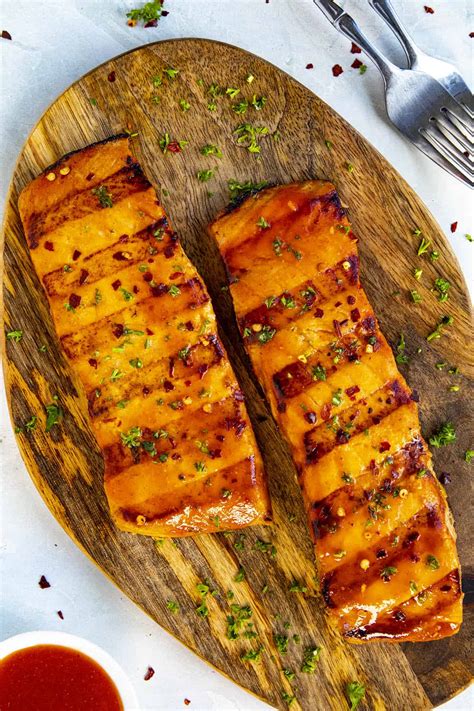 grilled-salmon-with-honey-sriracha-sauce-chili-pepper image