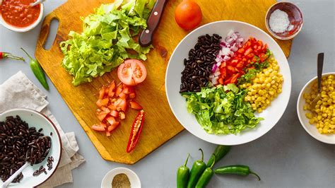 8-ways-to-make-healthier-nachos image