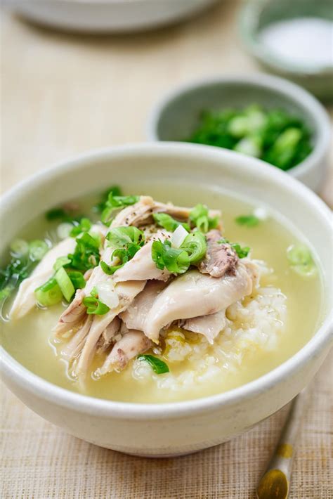 dak-gomtang-korean-chicken-soup-korean-bapsang image