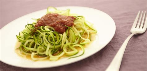 zucchini-spaghetti-and-marinara-sonima image