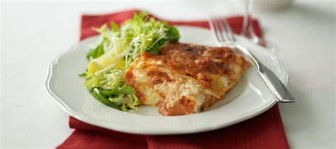 meat-lasagna-recipe-with-creamy-pink-sauce-bertolli image