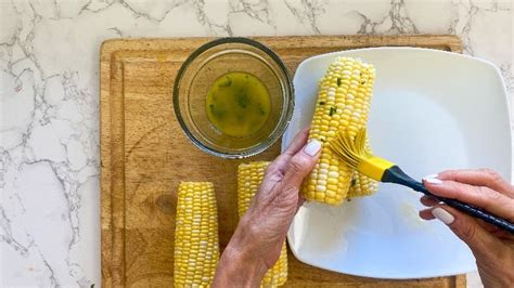 easy-grilled-corn-on-the-cob-and-garlic-butter image