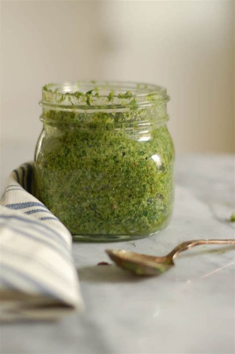 dill-parsley-and-walnut-pesto-blossom-to-stem image
