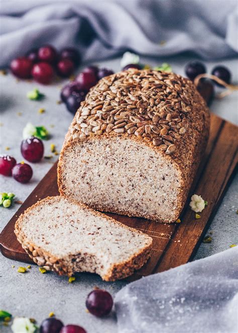 vegan-keto-bread-recipe-low-carb-loaf-bianca-zapatka image