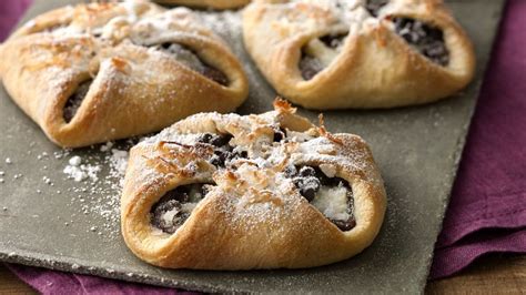 creamy-coconut-mocha-hazelnut-pastries image