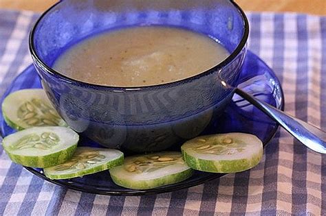 cucumber-and-potato-soup-bread-experience image