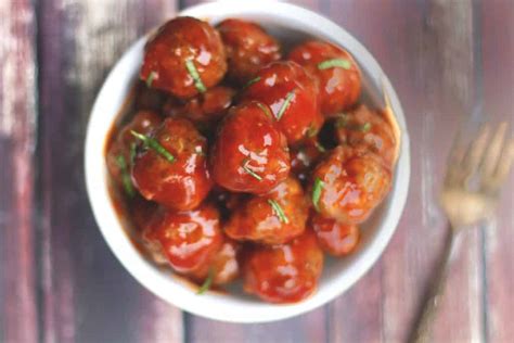 27-delicious-slow-cooker-meatballs image