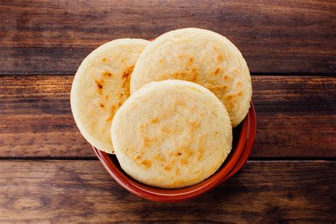 arepas-de-choclo-sweet-corn-cakes-with-cheese image