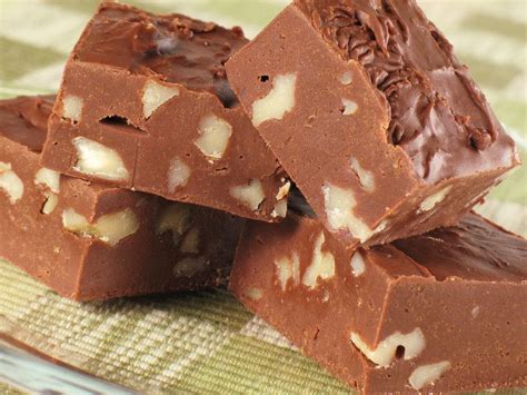 39-of-the-best-keto-fudge-recipes-that-youll-love image
