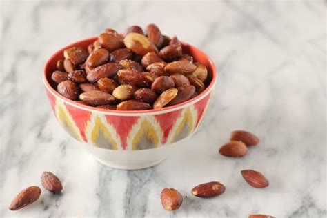 olive-oil-roasted-almonds-recipe-food-fanatic image