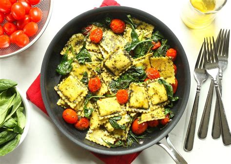 healthy-mediterranean-pasta-recipes-eatingwell image