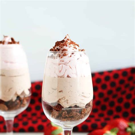 chocolate-strawberry-mousse-for-two-ilonas-passion image