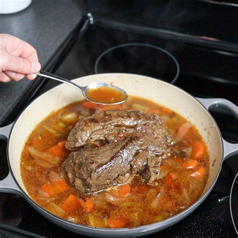 braised-beef-9-simple-steps-how-to-braise-beef image