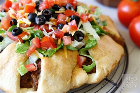 the-pampered-chef-taco-ring-tried-and-tasty image